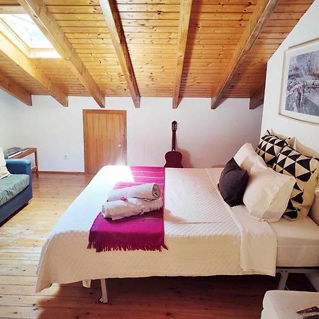 Homestay Attic Private Bedroom Aljezur Ngoại thất bức ảnh