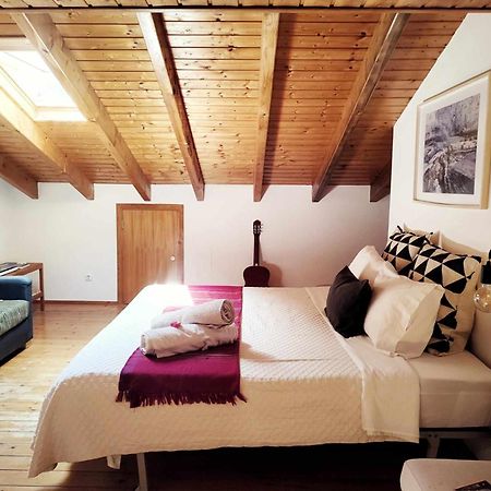 Homestay Attic Private Bedroom Aljezur Ngoại thất bức ảnh