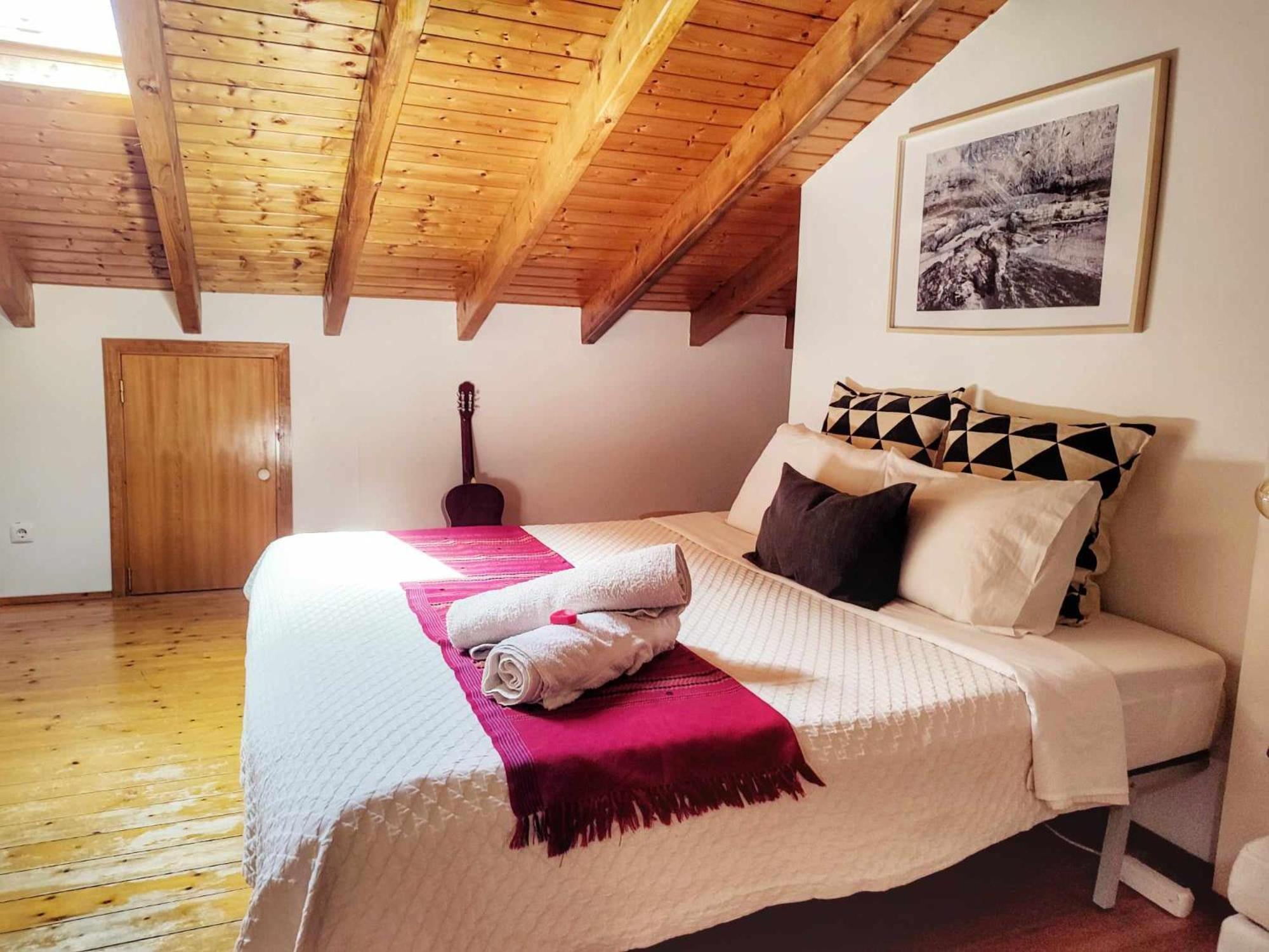 Homestay Attic Private Bedroom Aljezur Ngoại thất bức ảnh